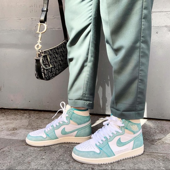 Jordan 1 Retro High Turbo Green 🥶🥶 - Picture 14 of 17